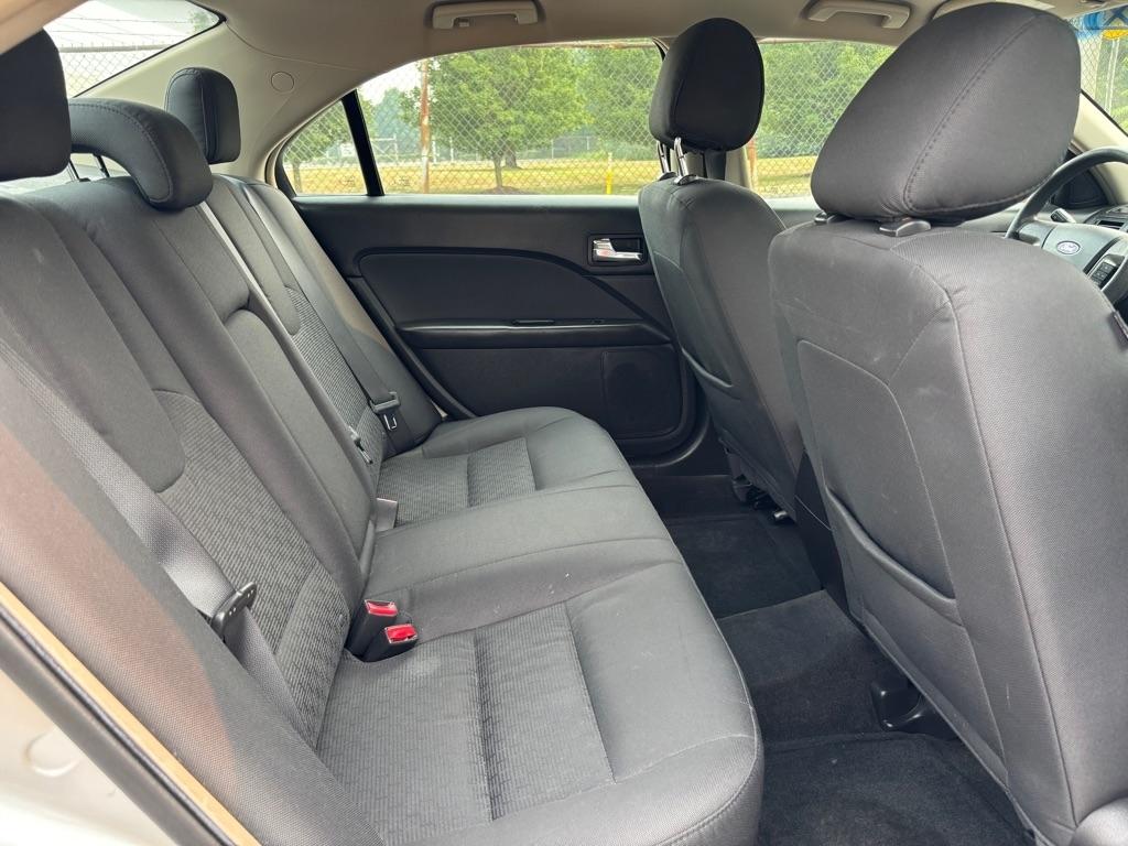 Ford Fusion SE 2012