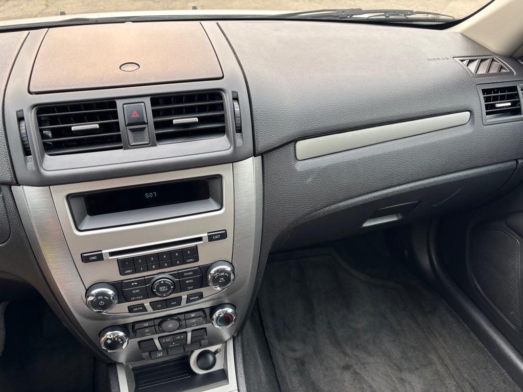 Ford Fusion SE 2012