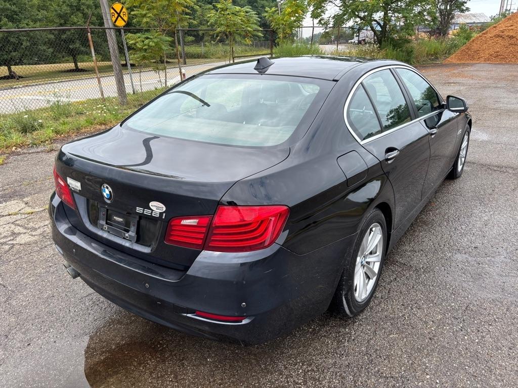 BMW 5-Series 528i xDrive 2014