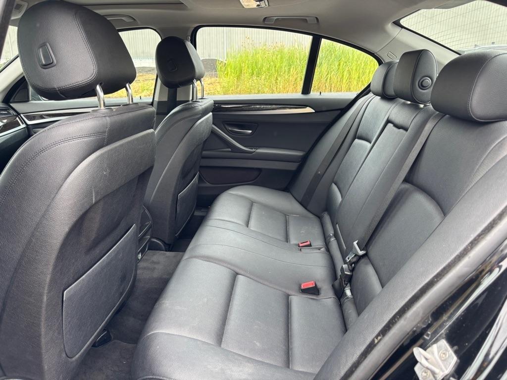 BMW 5-Series 528i xDrive 2014