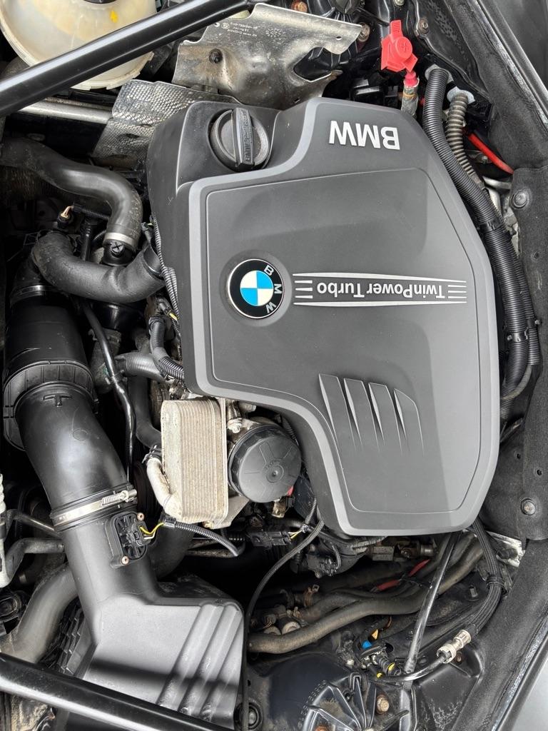 BMW 5-Series 528i xDrive 2014