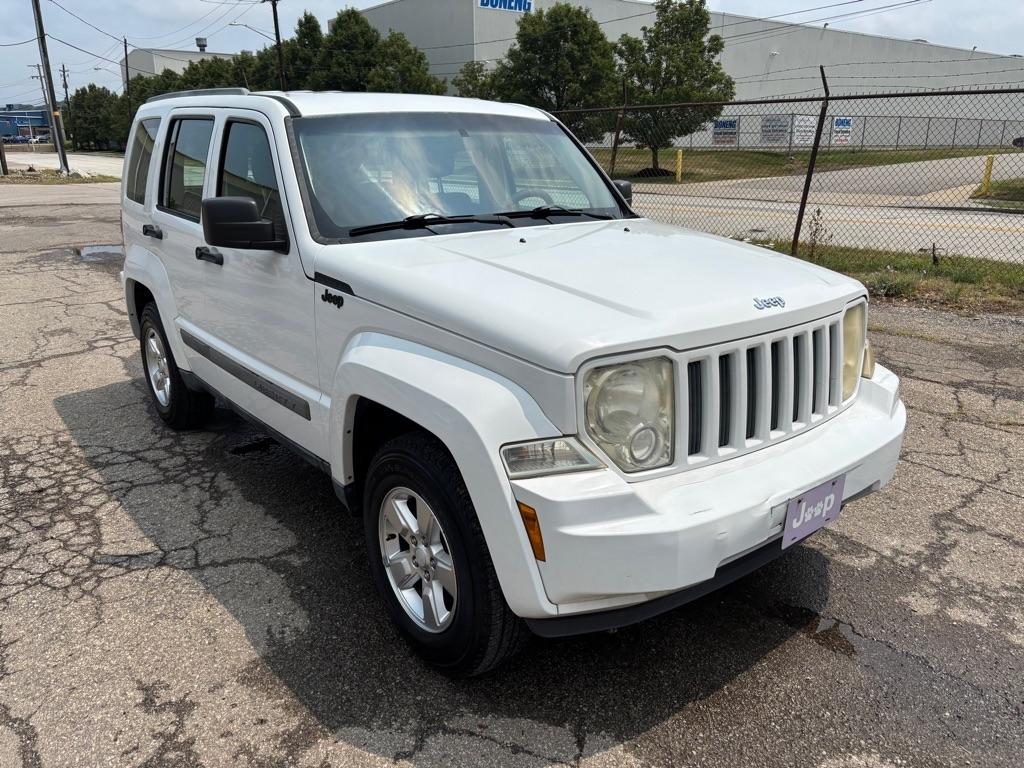 Jeep Liberty Sport 2WD 2012