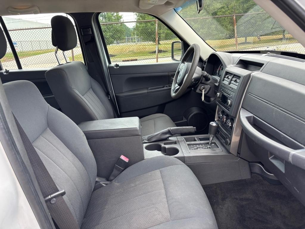 Jeep Liberty Sport 2WD 2012