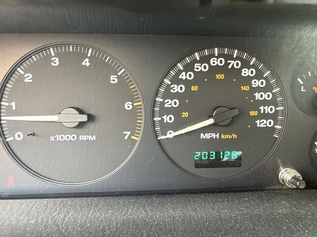 Jeep Grand Cherokee Laredo 4WD 2004