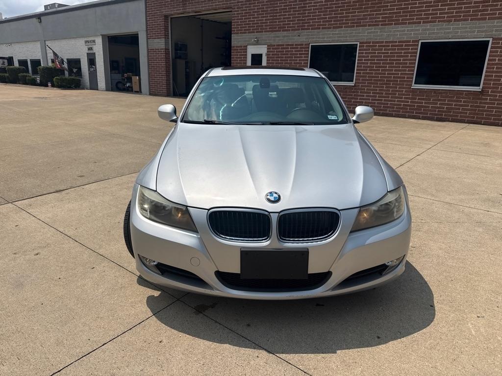 BMW 3-Series 328i 2011