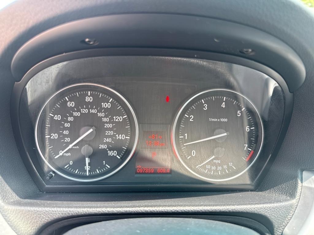 BMW 3-Series 328i 2011