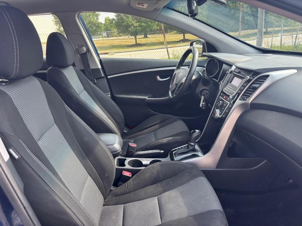 Hyundai Elantra GT A/T 2013