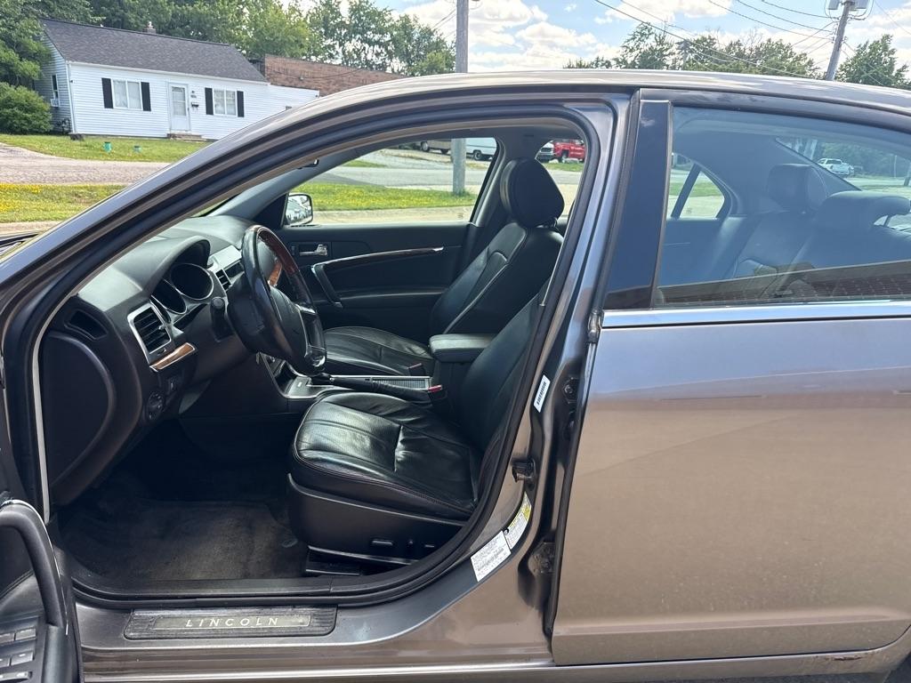 Lincoln MKZ AWD 2011