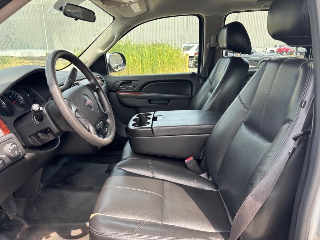 GMC Yukon XL SLE-2 1/2 Ton 4WD 2013