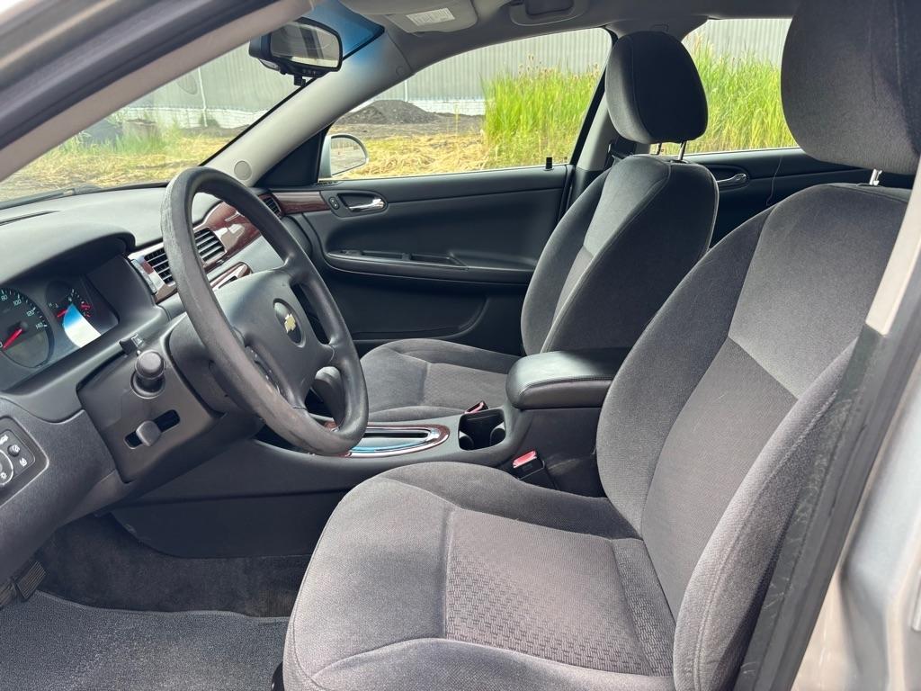 Chevrolet Impala LS 2010