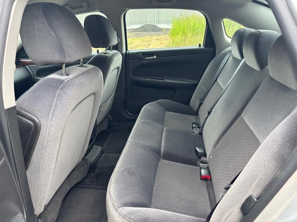 Chevrolet Impala LS 2010
