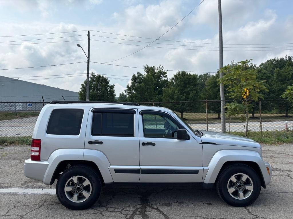 Jeep Liberty Sport 4WD 2008