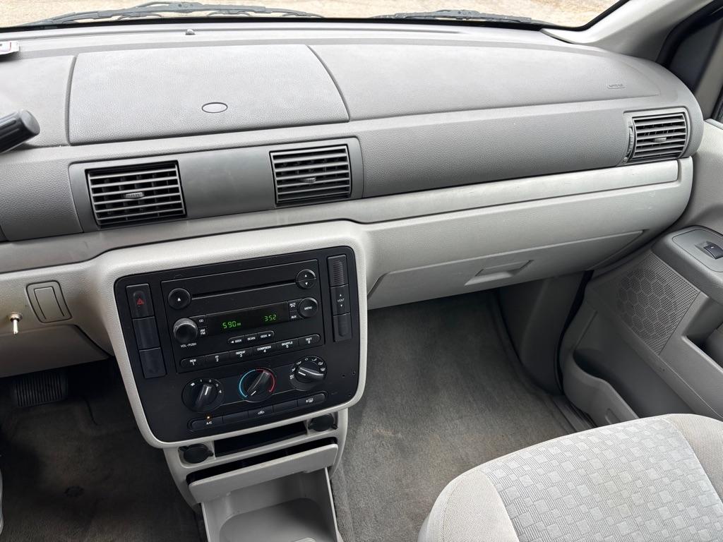 Ford Freestar SE 2006