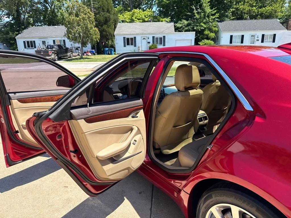 Cadillac CTS 3.6L SIDI with Navigation 2009