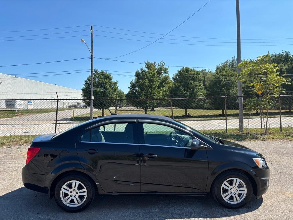 Chevrolet Sonic 2LT Sedan 2012