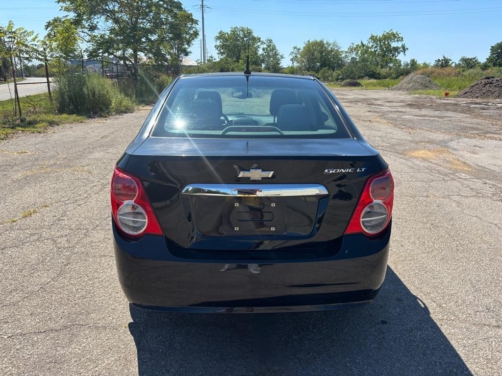 Chevrolet Sonic 2LT Sedan 2012