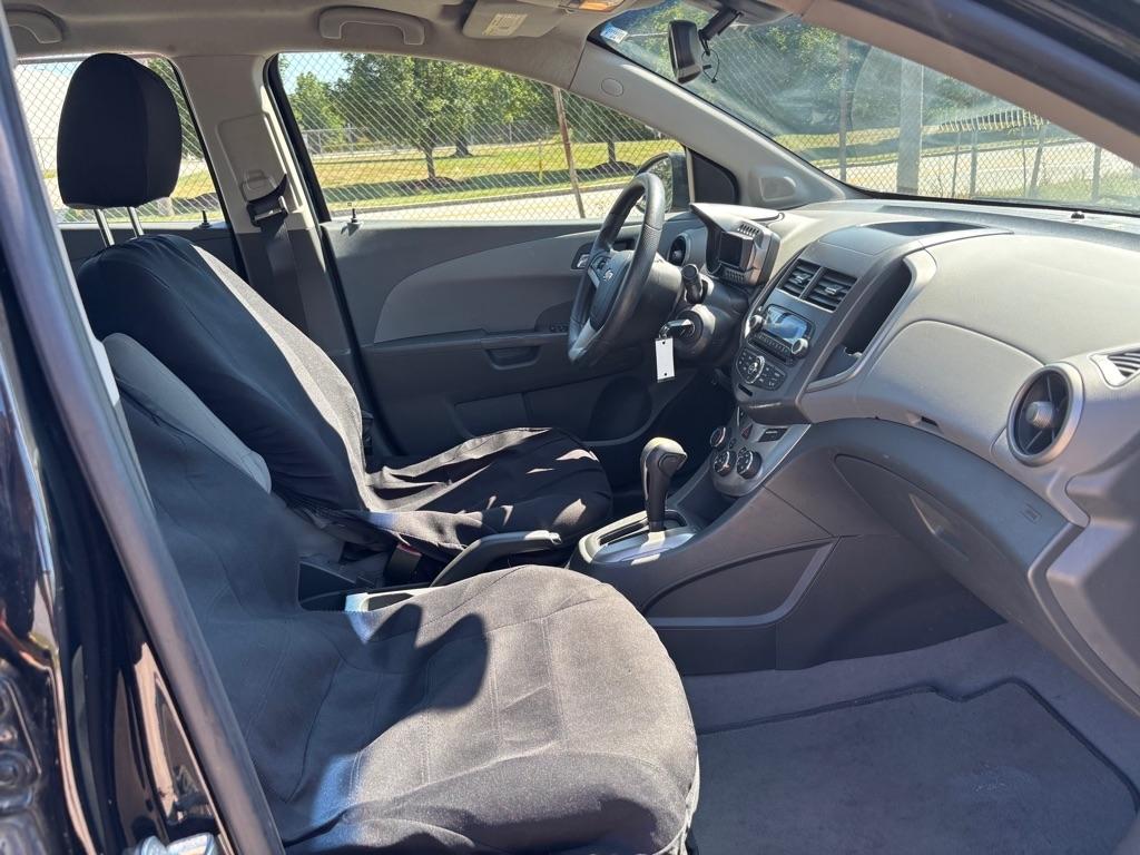 Chevrolet Sonic 2LT Sedan 2012