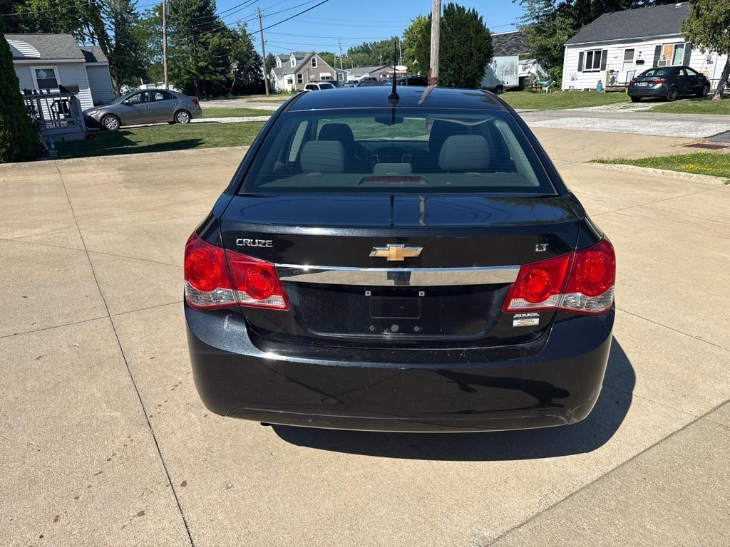 Chevrolet Cruze 1LT 2011