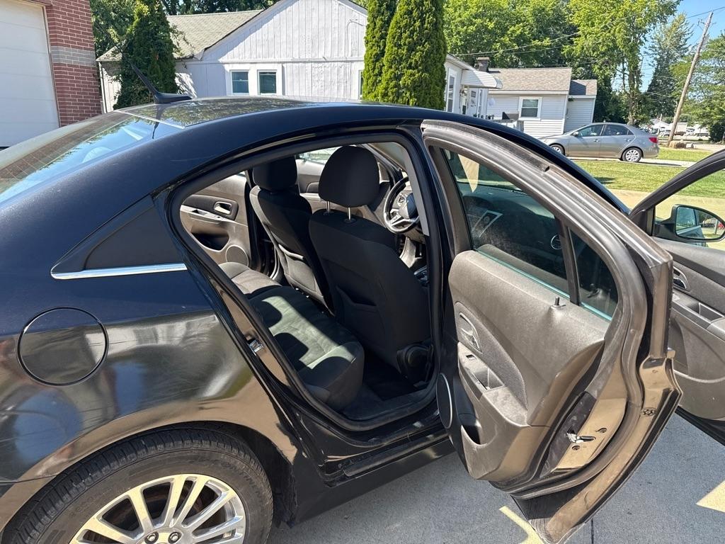 Chevrolet Cruze 1LT 2011