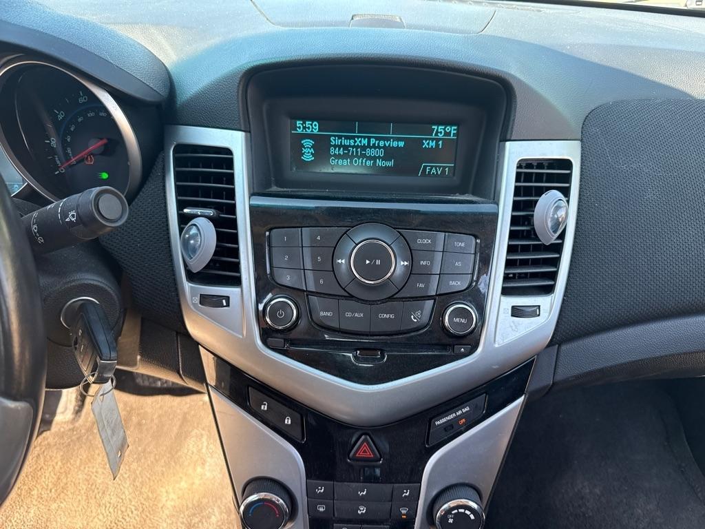 Chevrolet Cruze 1LT 2011