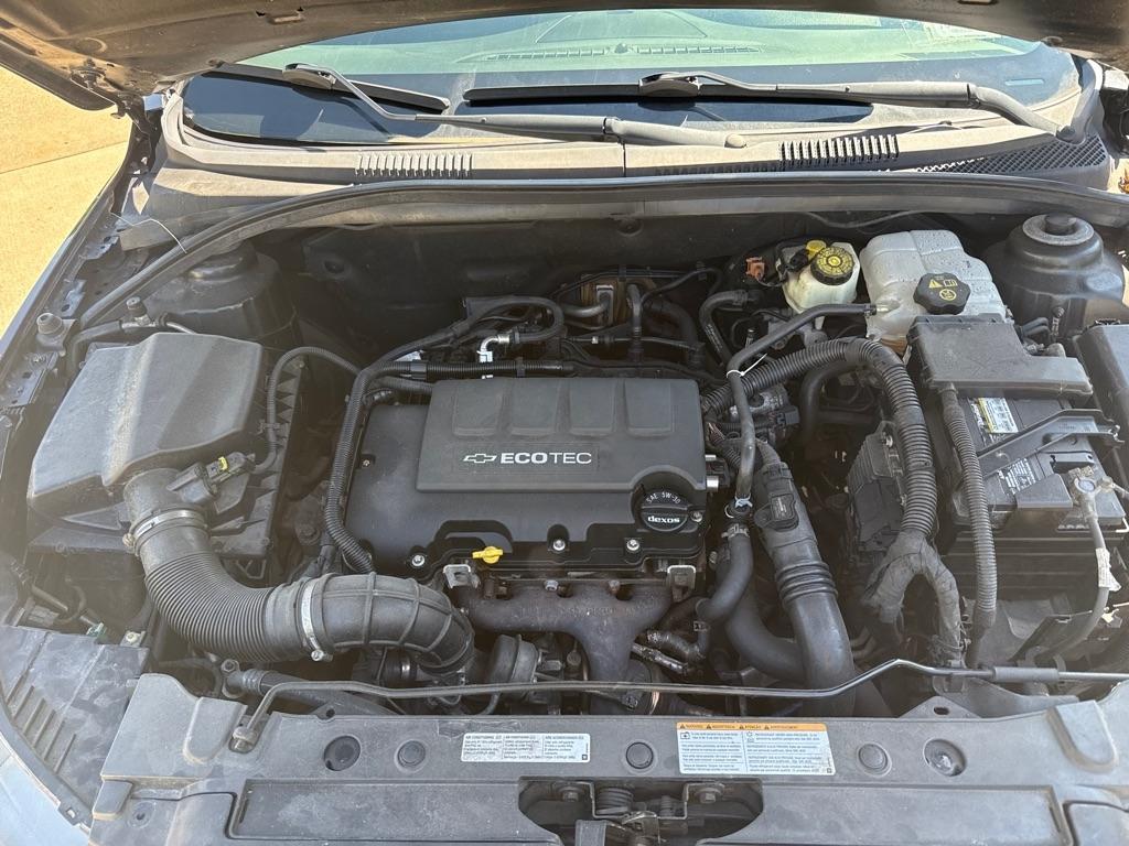 Chevrolet Cruze 1LT 2011