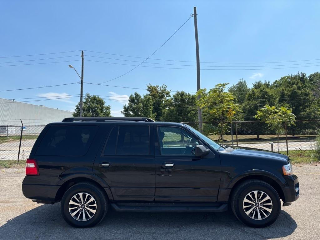 Ford Expedition XLT 4WD 2017