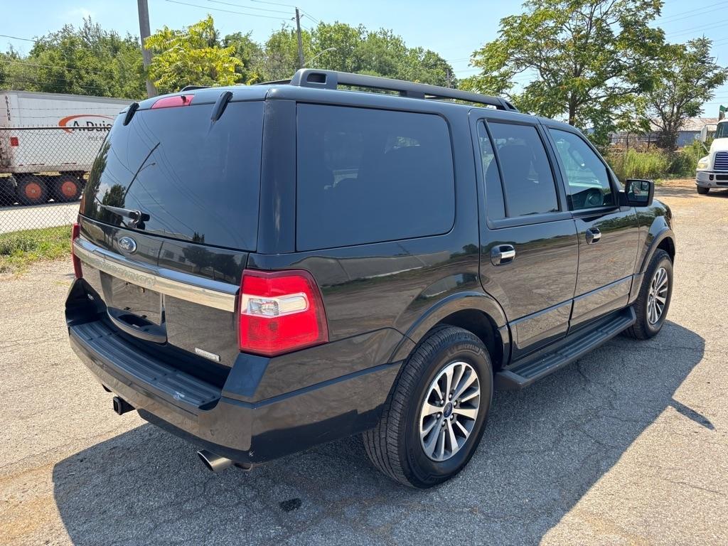 Ford Expedition XLT 4WD 2017
