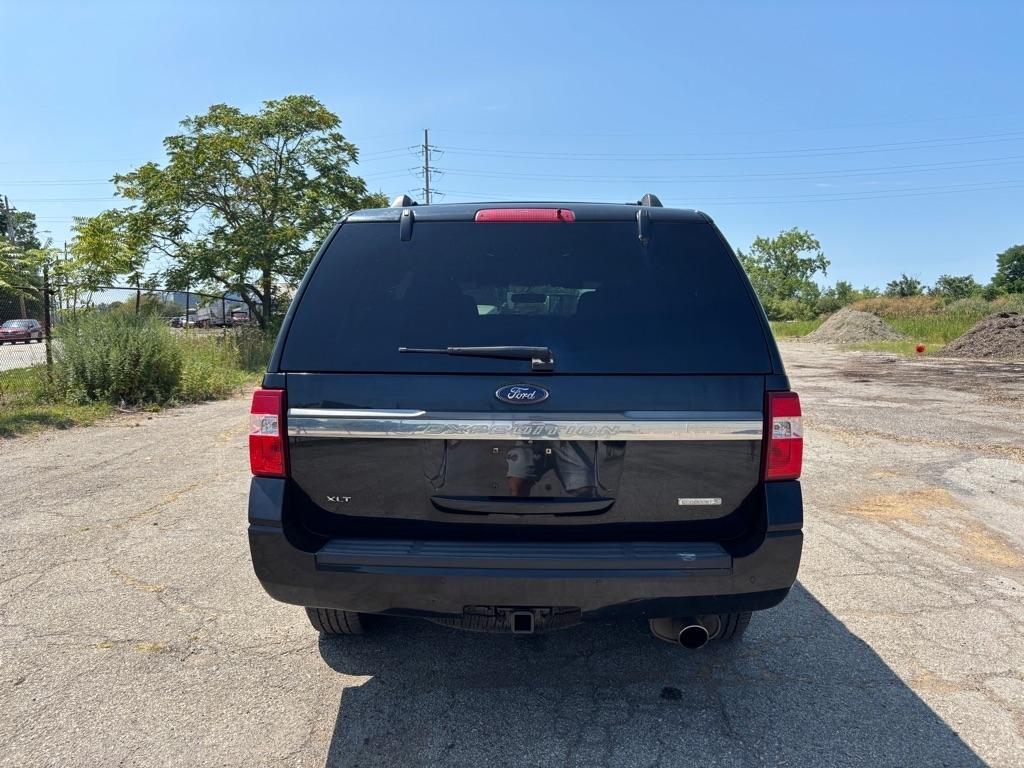 Ford Expedition XLT 4WD 2017