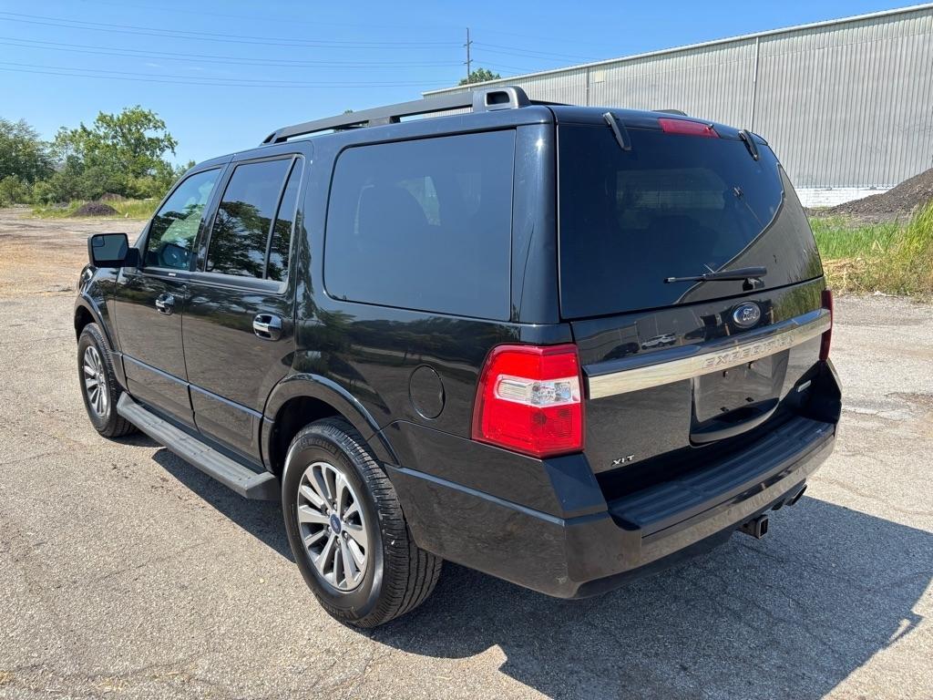 Ford Expedition XLT 4WD 2017
