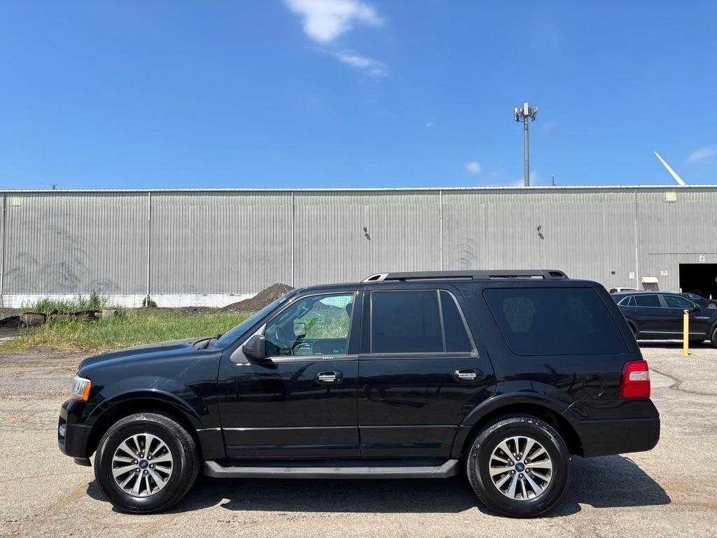 Ford Expedition XLT 4WD 2017