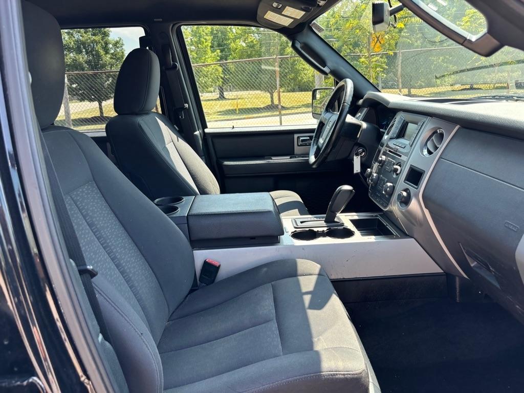 Ford Expedition XLT 4WD 2017