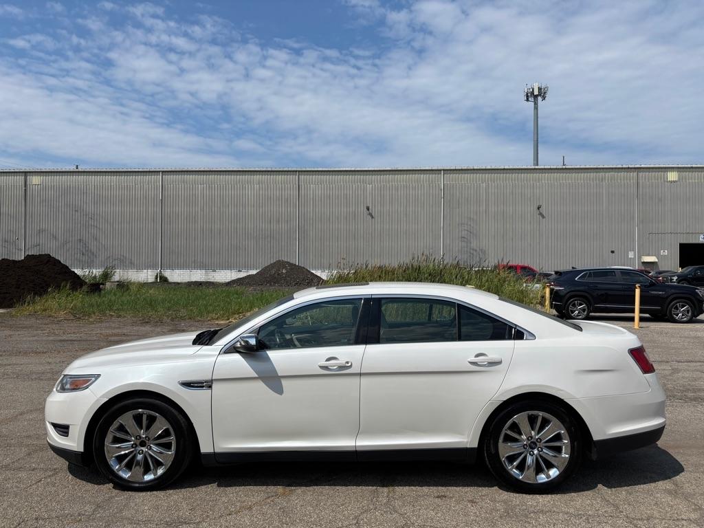 Ford Taurus Limited AWD 2012