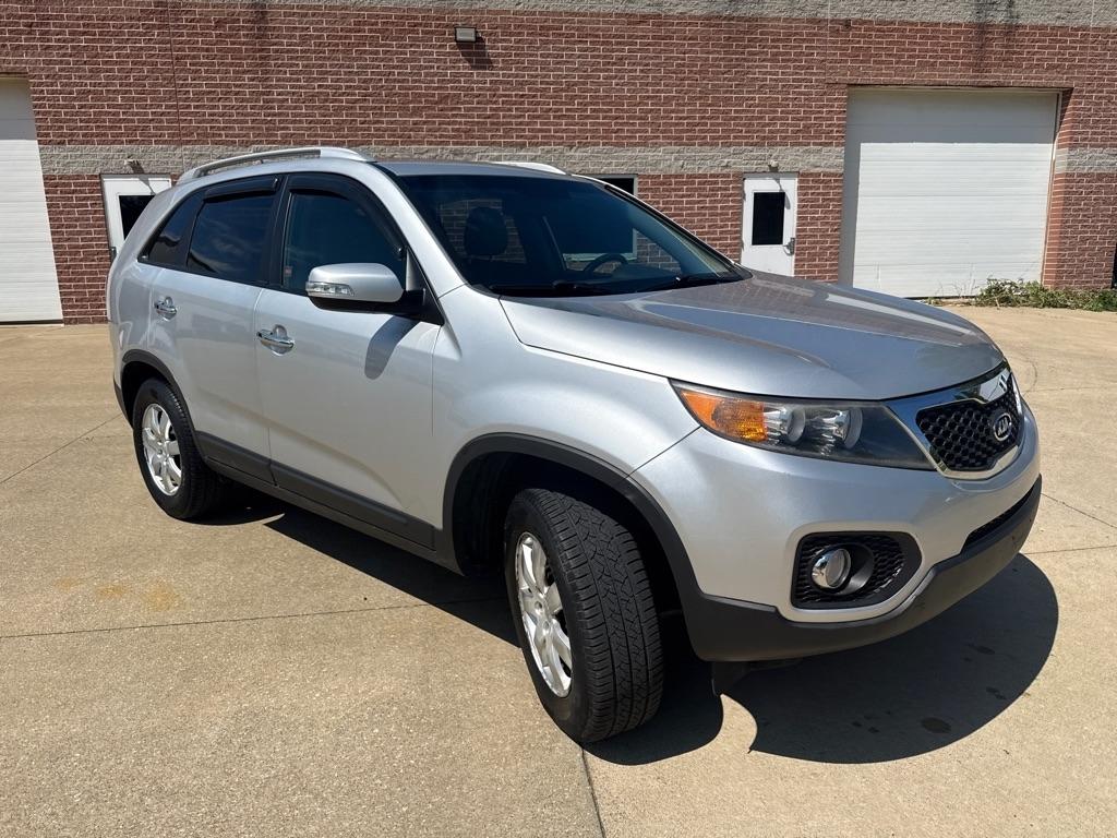 Kia Sorento LX 2WD 2011