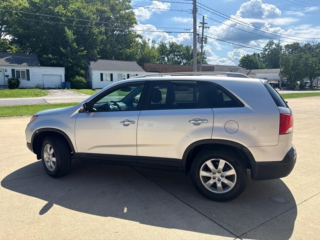 Kia Sorento LX 2WD 2011