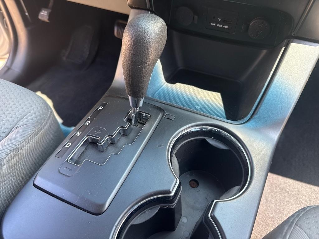 Kia Sorento LX 2WD 2011