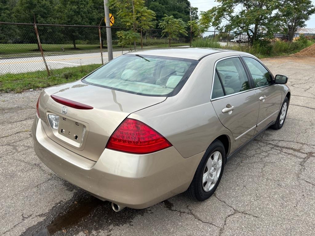 Honda Accord LX sedan AT 2007