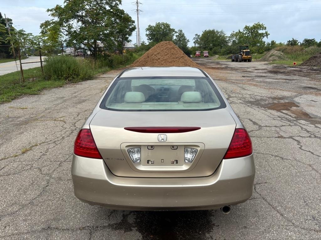 Honda Accord LX sedan AT 2007