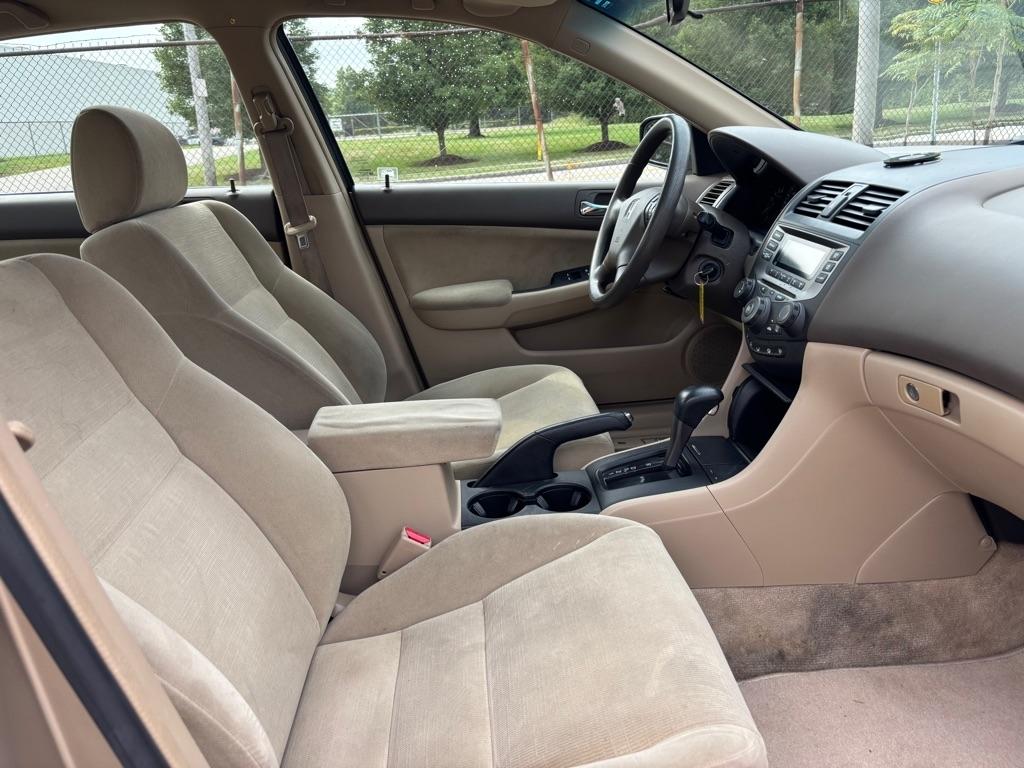 Honda Accord LX sedan AT 2007