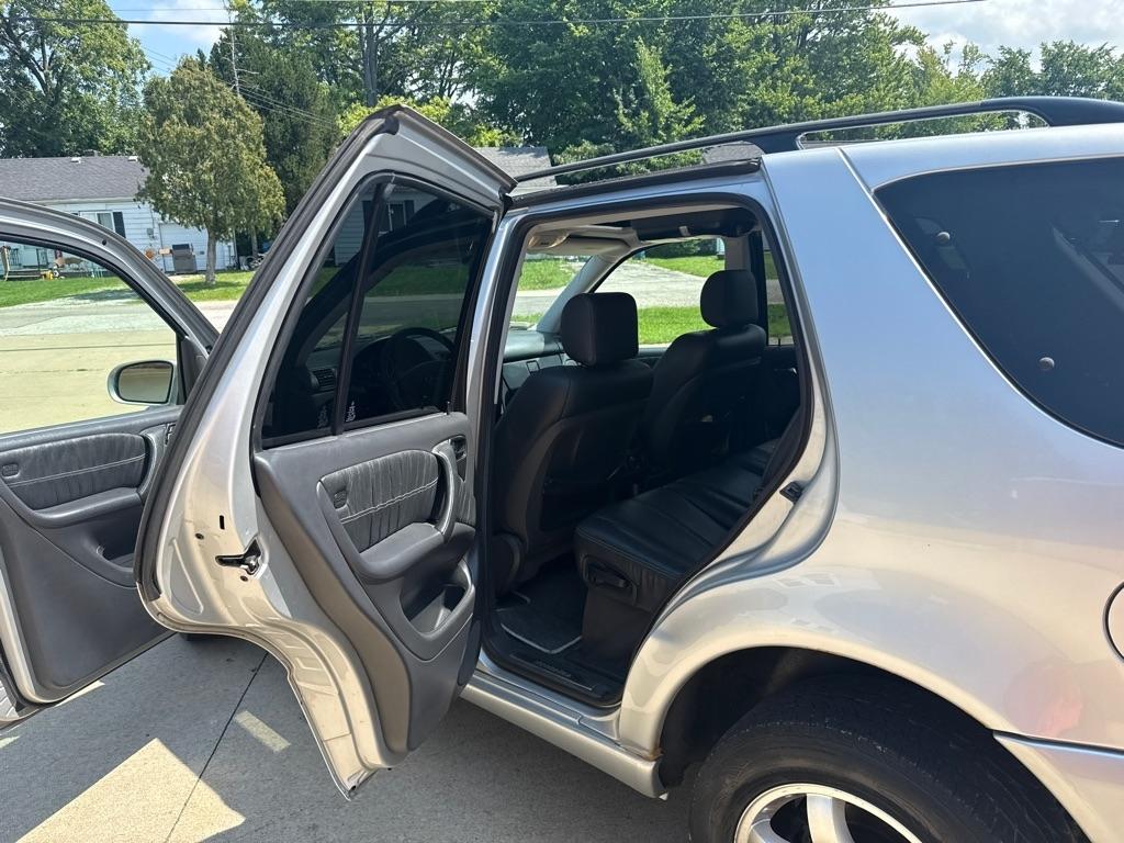 Mercedes-Benz M-Class ML350 2003