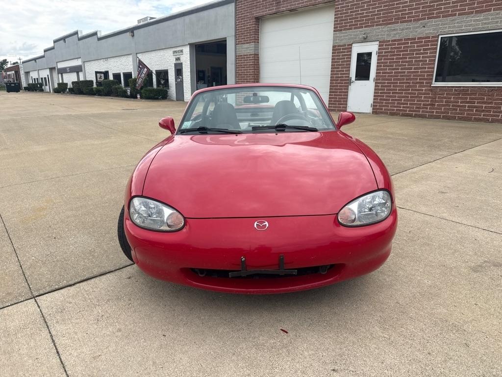 Mazda MX-5 Miata Base 1999