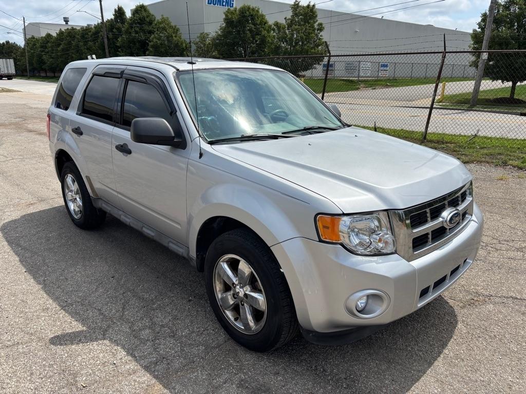 Ford Escape XLT FWD 2012