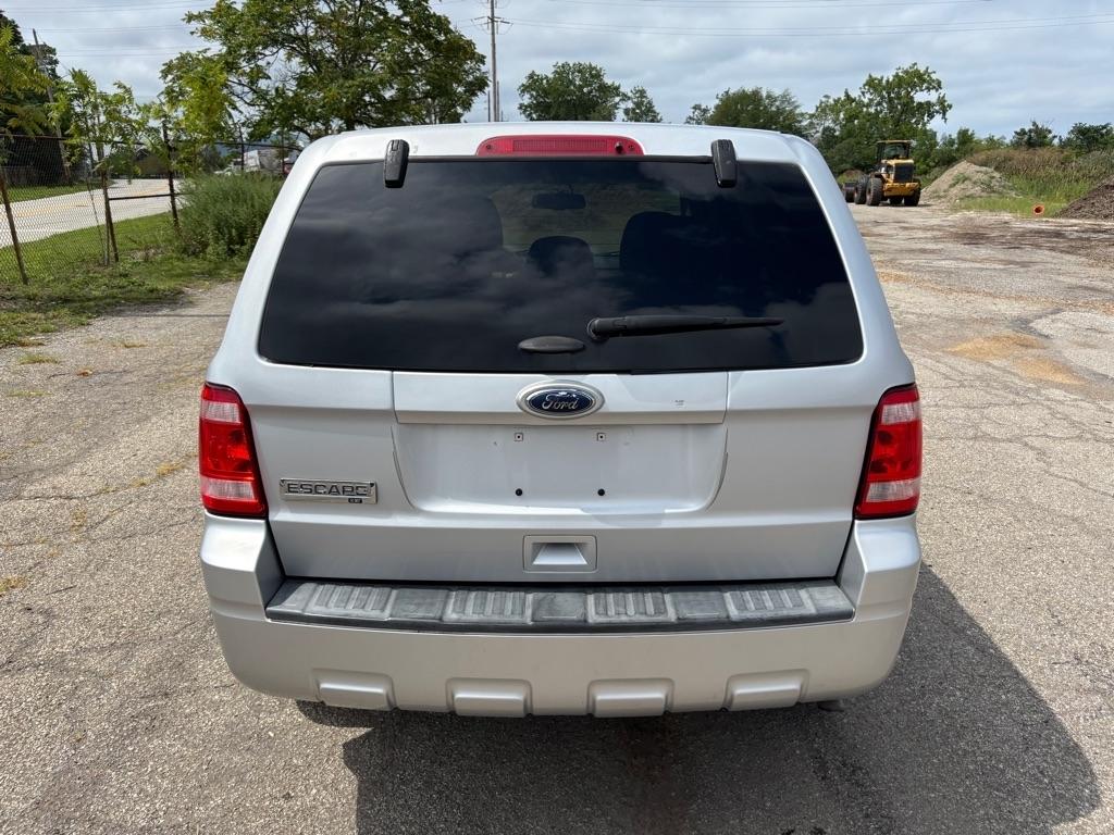Ford Escape XLT FWD 2012