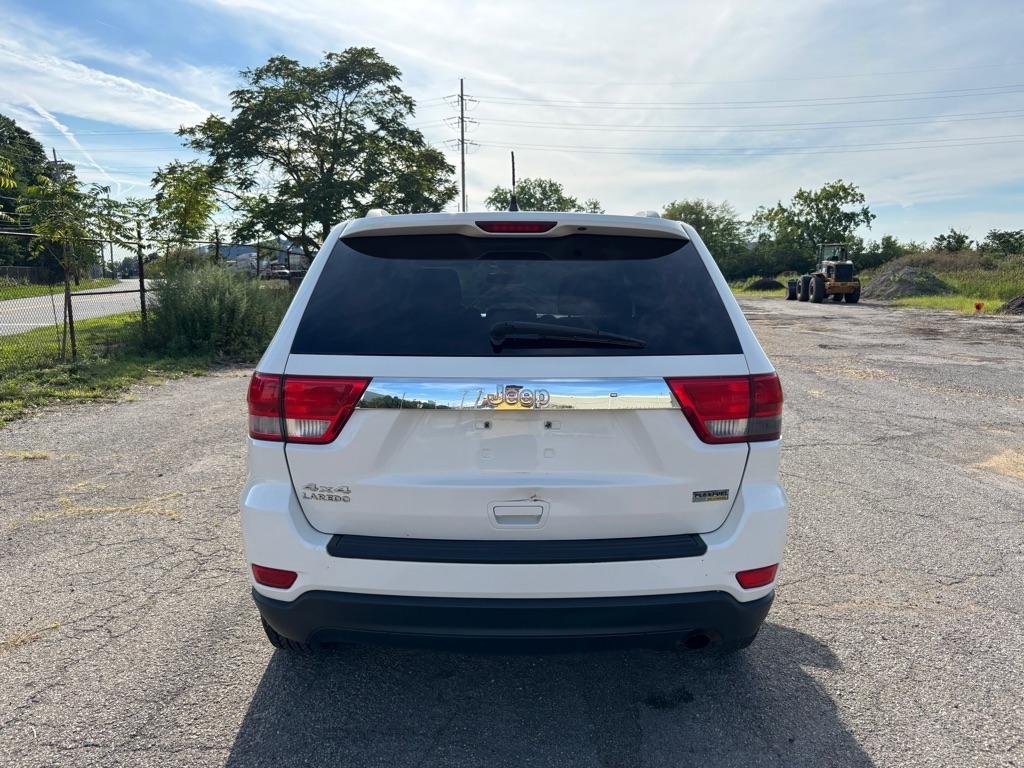 Jeep Grand Cherokee Laredo 4WD 2012