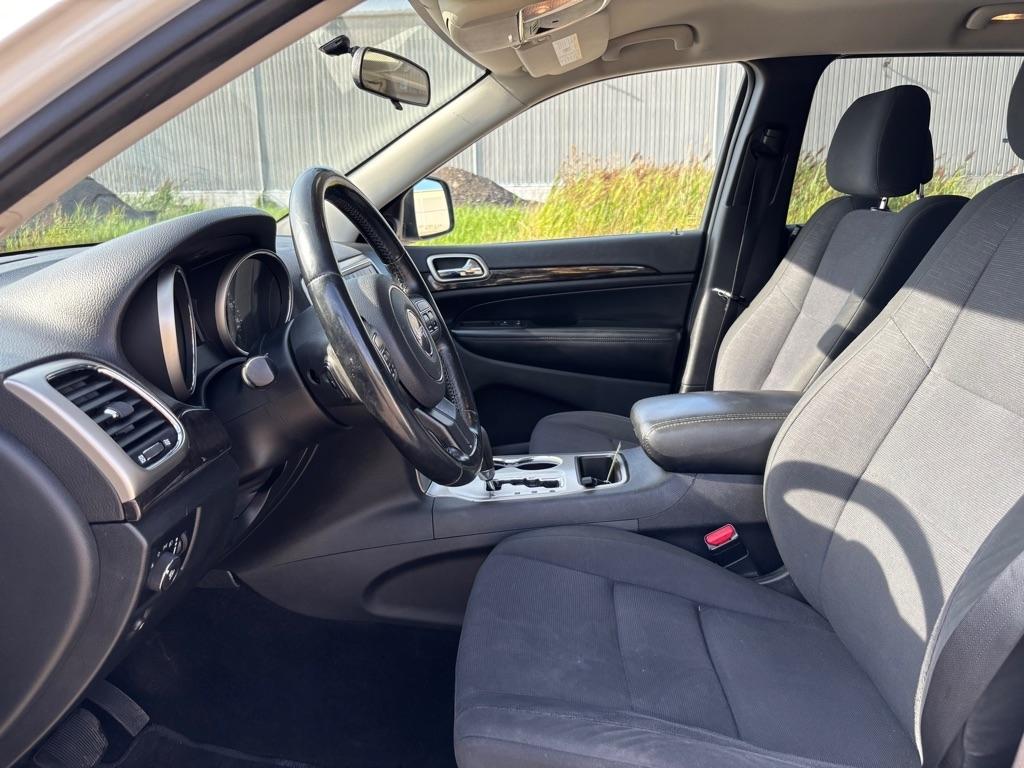 Jeep Grand Cherokee Laredo 4WD 2012