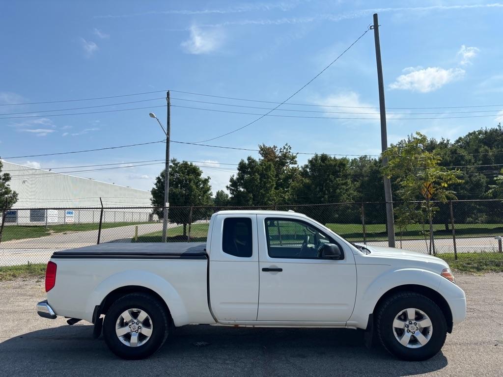 Nissan Frontier SV V6 King Cab 4WD 2013