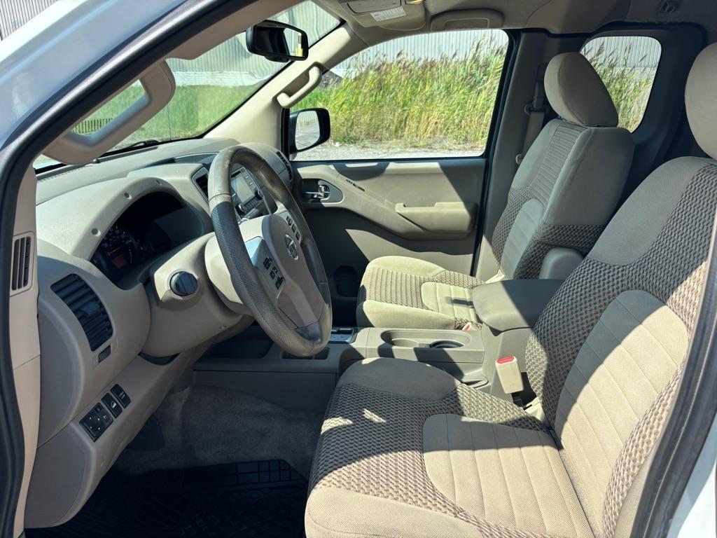 Nissan Frontier SV V6 King Cab 4WD 2013