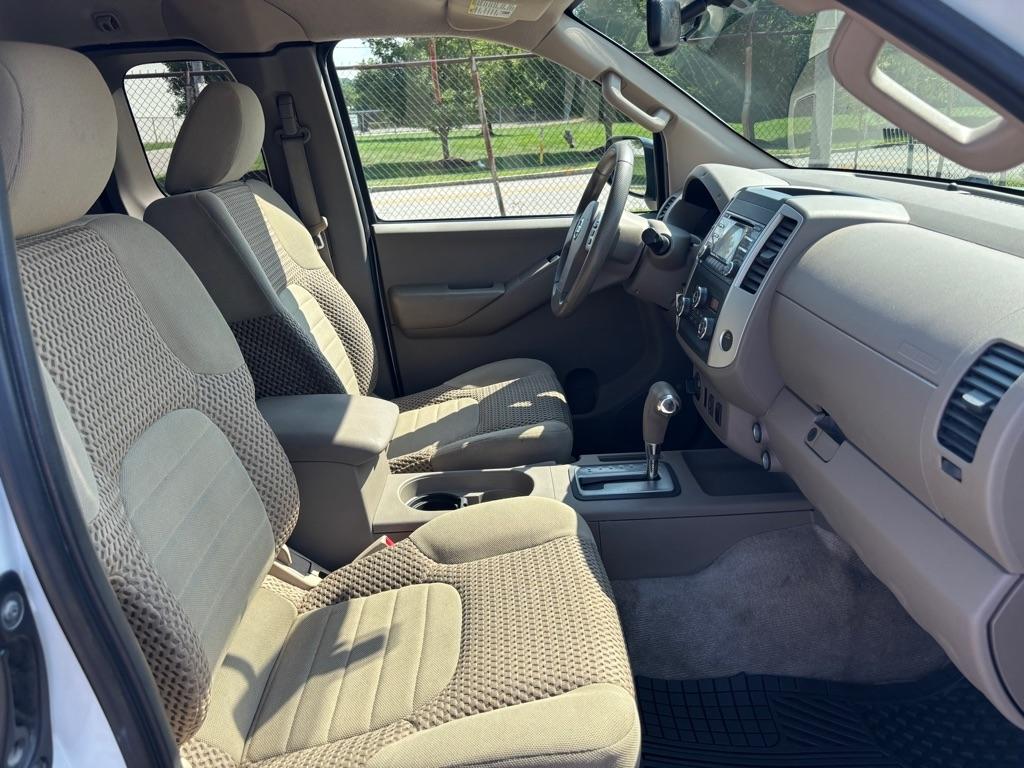 Nissan Frontier SV V6 King Cab 4WD 2013