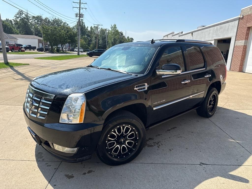 2011 Cadillac Escalade AWD Premium