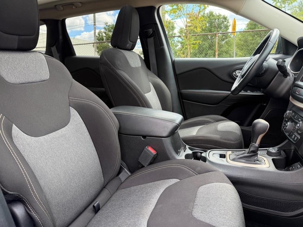 Jeep Cherokee Latitude 4WD 2014