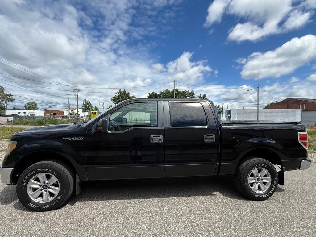 Ford F-150 XL SuperCrew 5.5-ft. Bed 4WD 2010